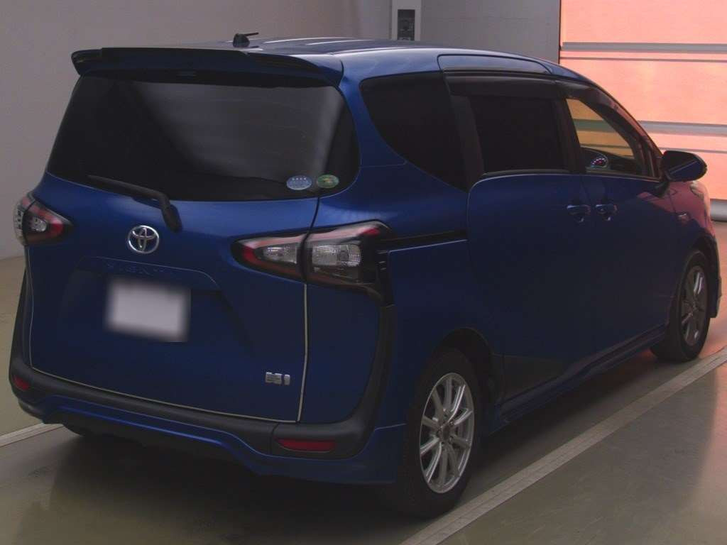 2016 Toyota Sienta NHP170G[1]