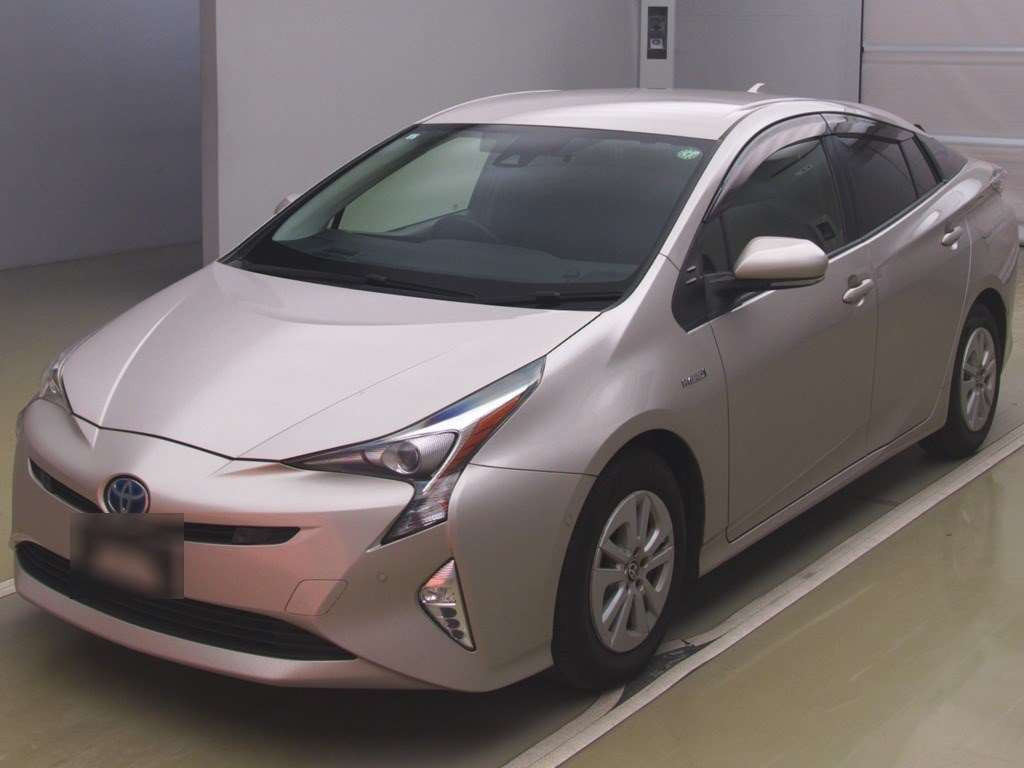 2017 Toyota Prius ZVW50[0]