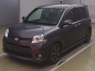 2011 Toyota Sienta