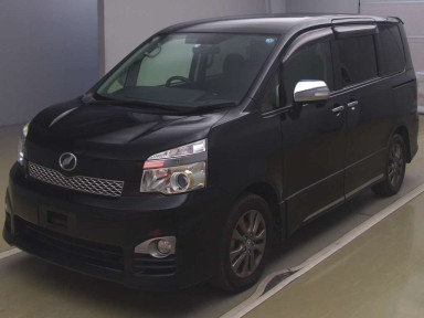 2013 Toyota Voxy