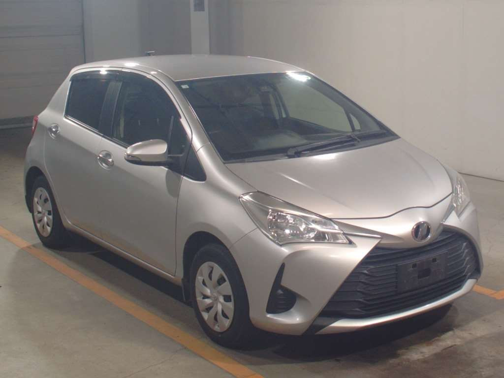 2018 Toyota Vitz KSP130[2]