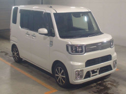 2015 Daihatsu Wake