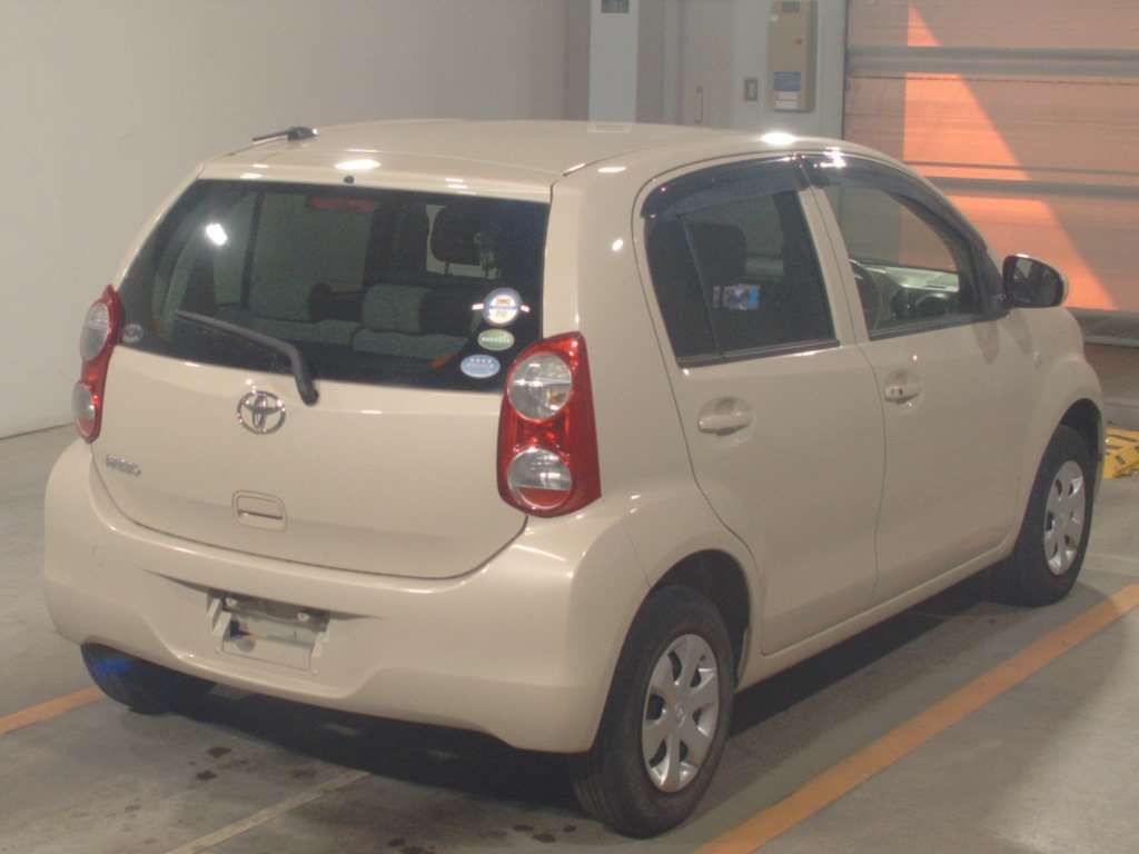 2013 Toyota Passo KGC30[1]