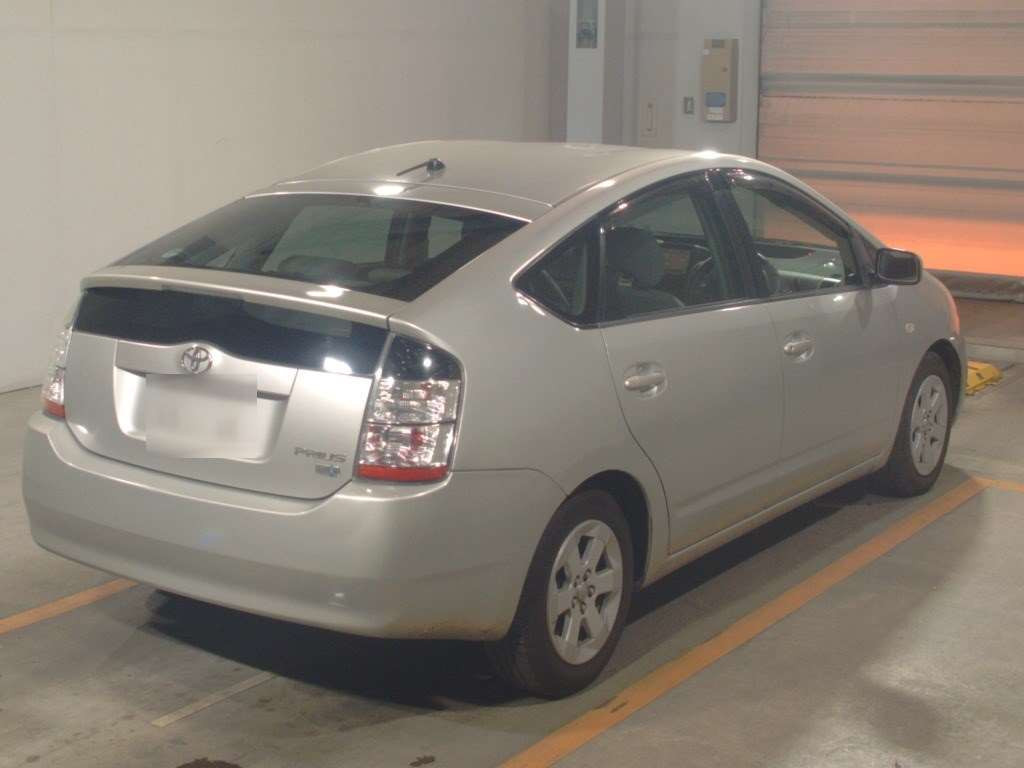 2005 Toyota Prius NHW20[1]