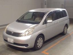 2005 Toyota Isis