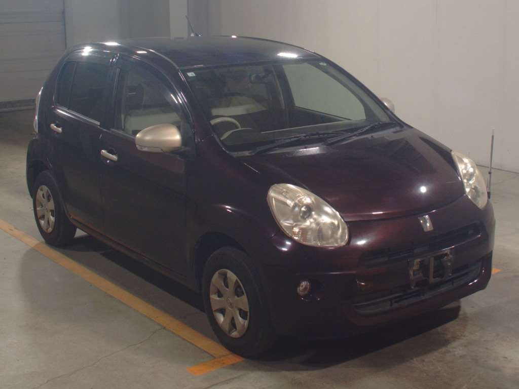 2010 Toyota Passo KGC30[2]