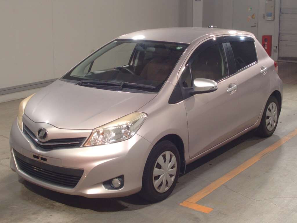 2011 Toyota Vitz NSP130[0]