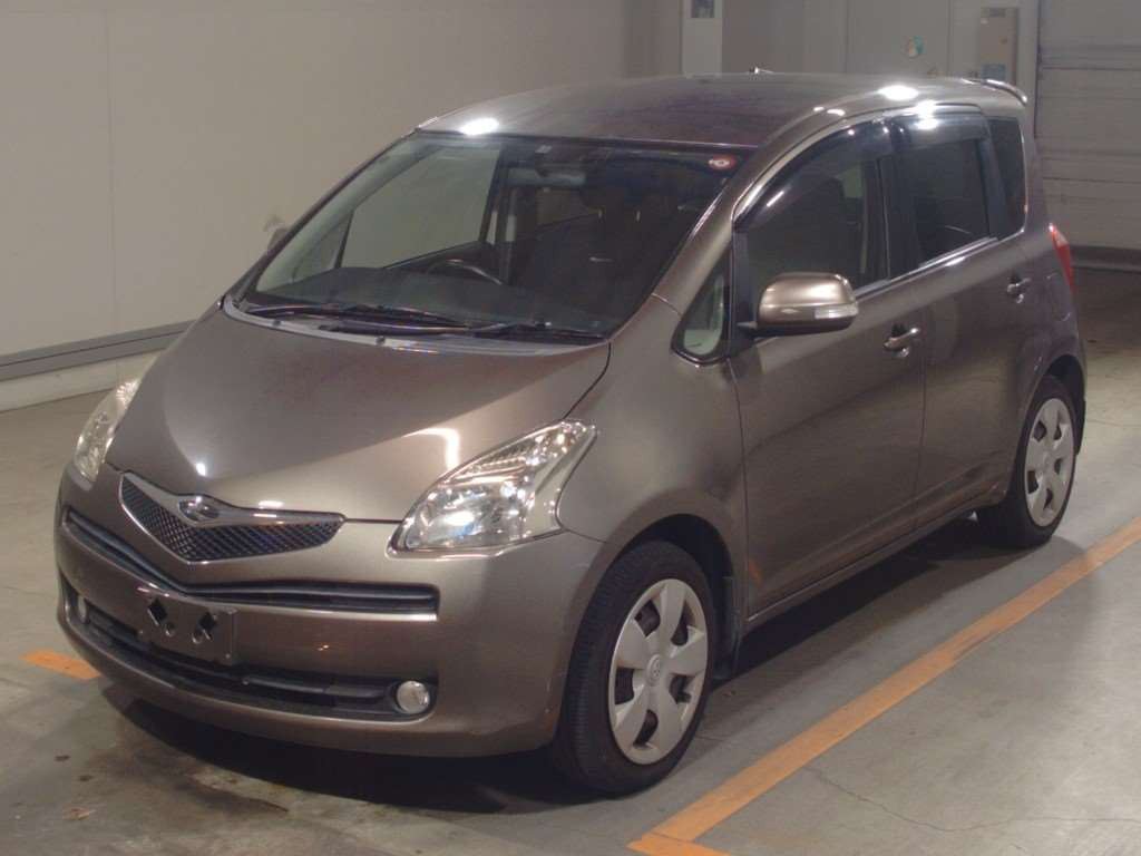 2006 Toyota Ractis NCP100[0]