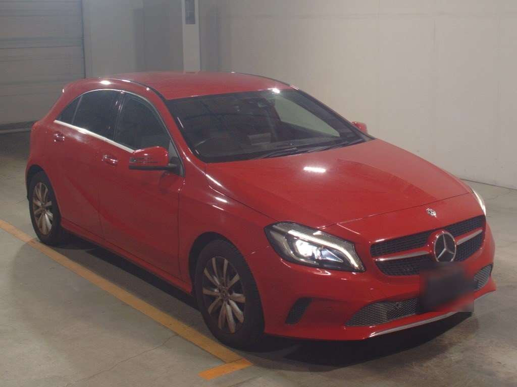 2017 Mercedes Benz A-Class 176042[2]