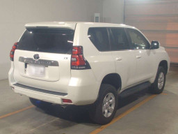 2018 Toyota Land Cruiser Prado