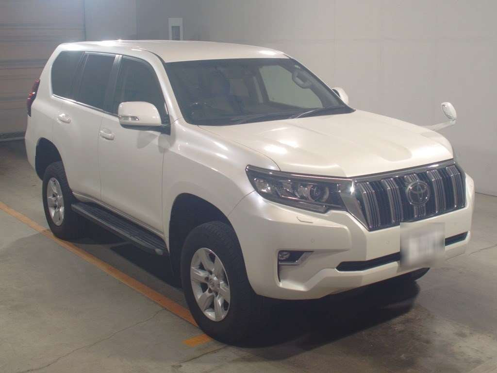 2018 Toyota Land Cruiser Prado GDJ150W[2]