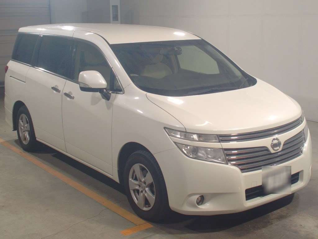 2016 Nissan Elgrand TE52[2]