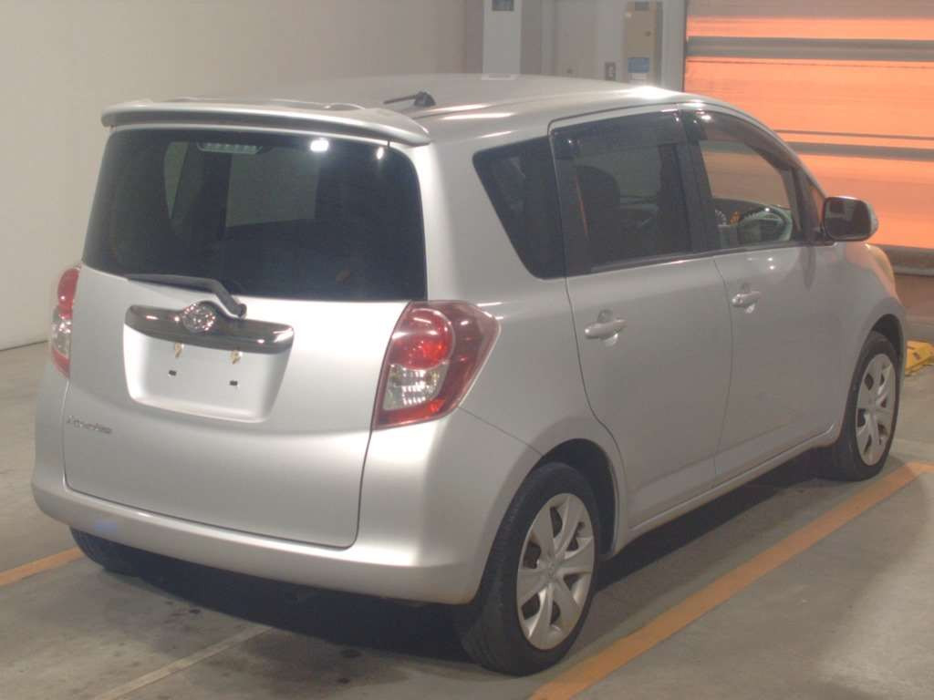 2009 Toyota Ractis NCP100[1]