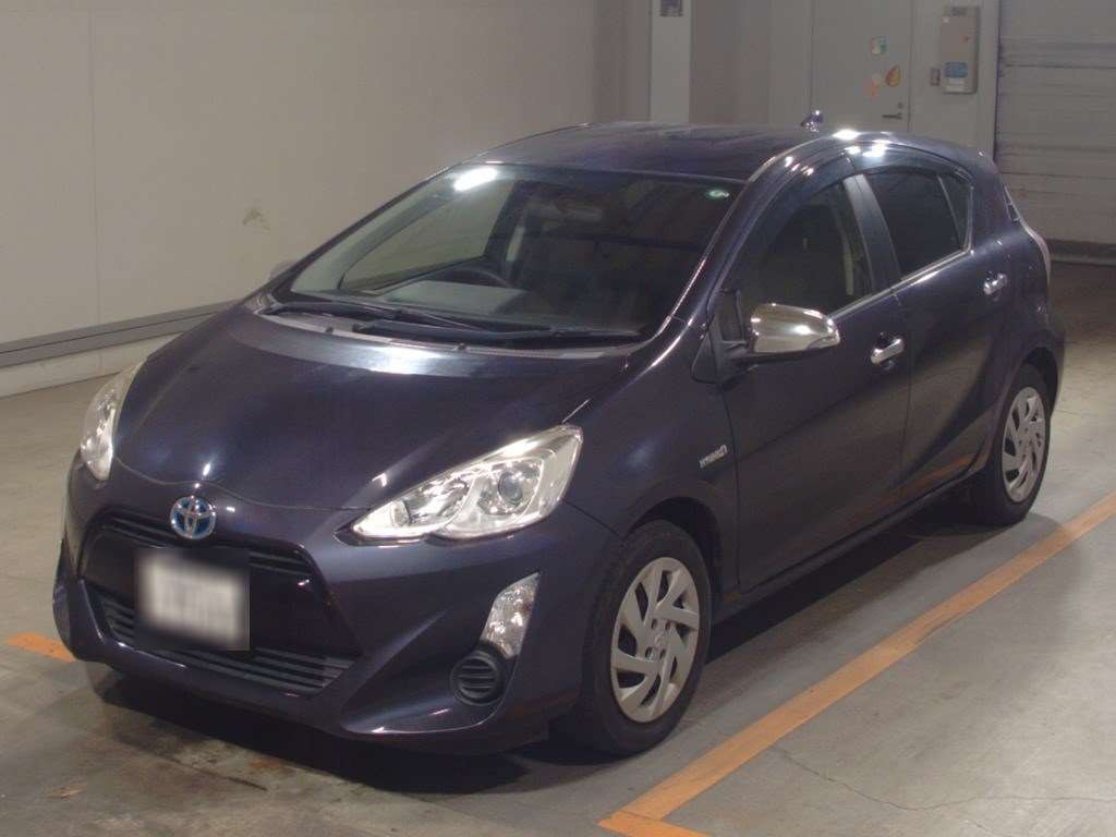 2015 Toyota Aqua NHP10[0]