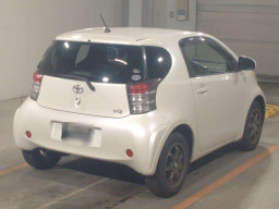 2010 Toyota iQ