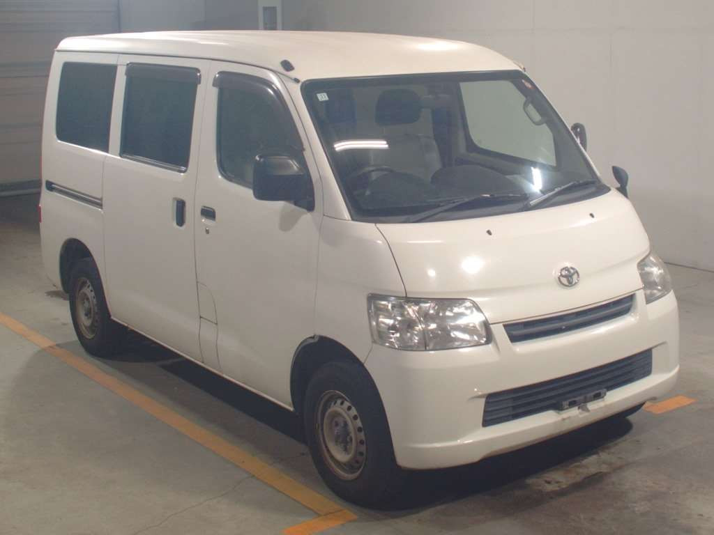 2019 Toyota Townace Van S402M[2]