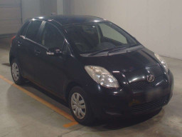 2010 Toyota Vitz