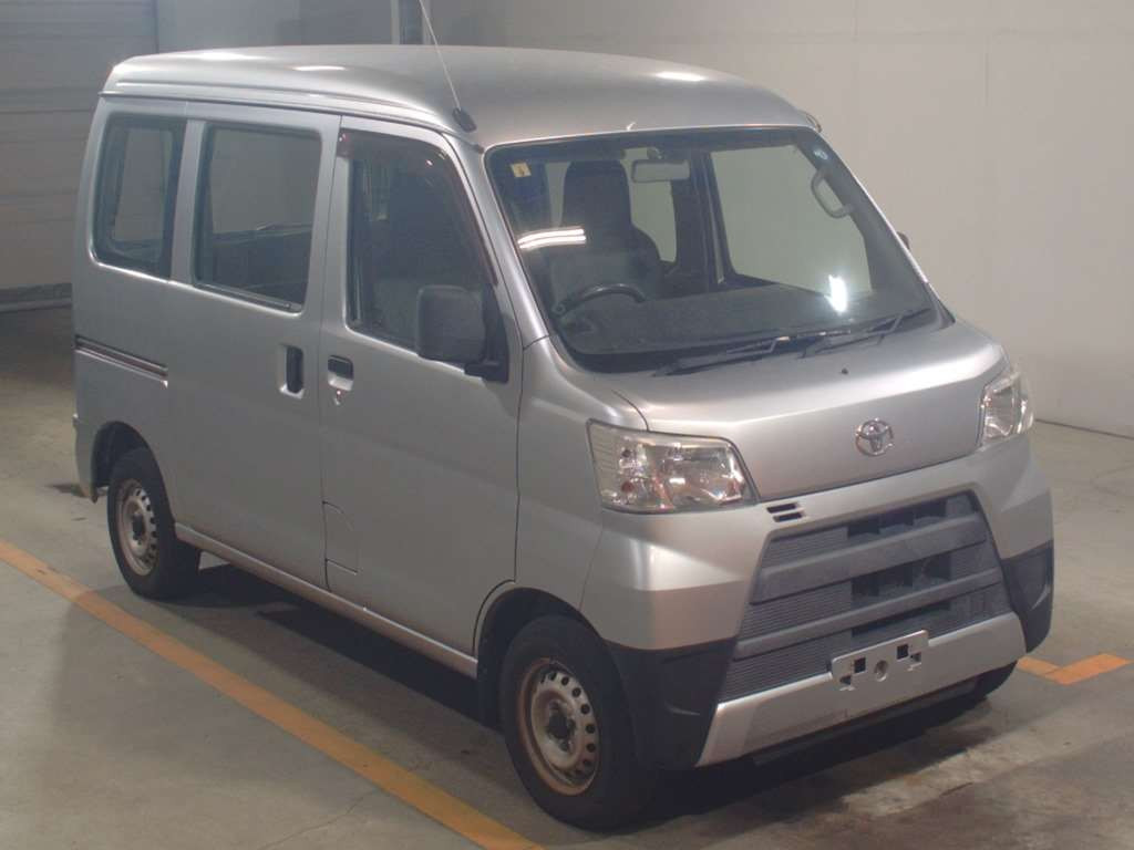 2018 Toyota Pixis Van S321M[2]