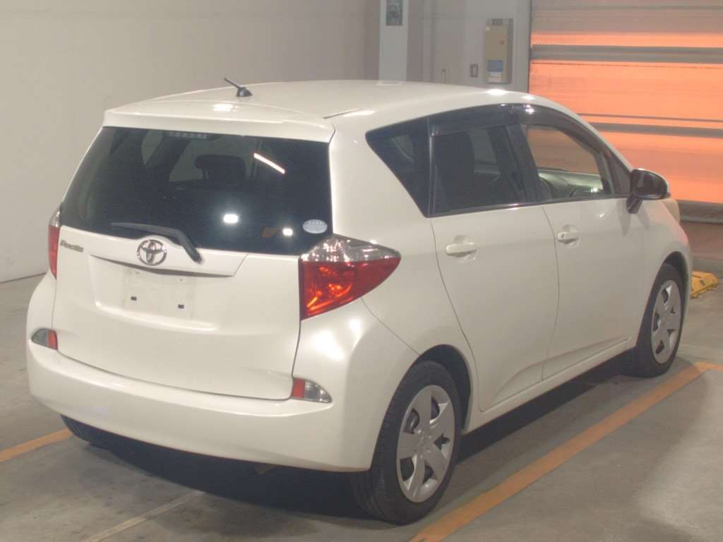 2012 Toyota Ractis NSP120[1]