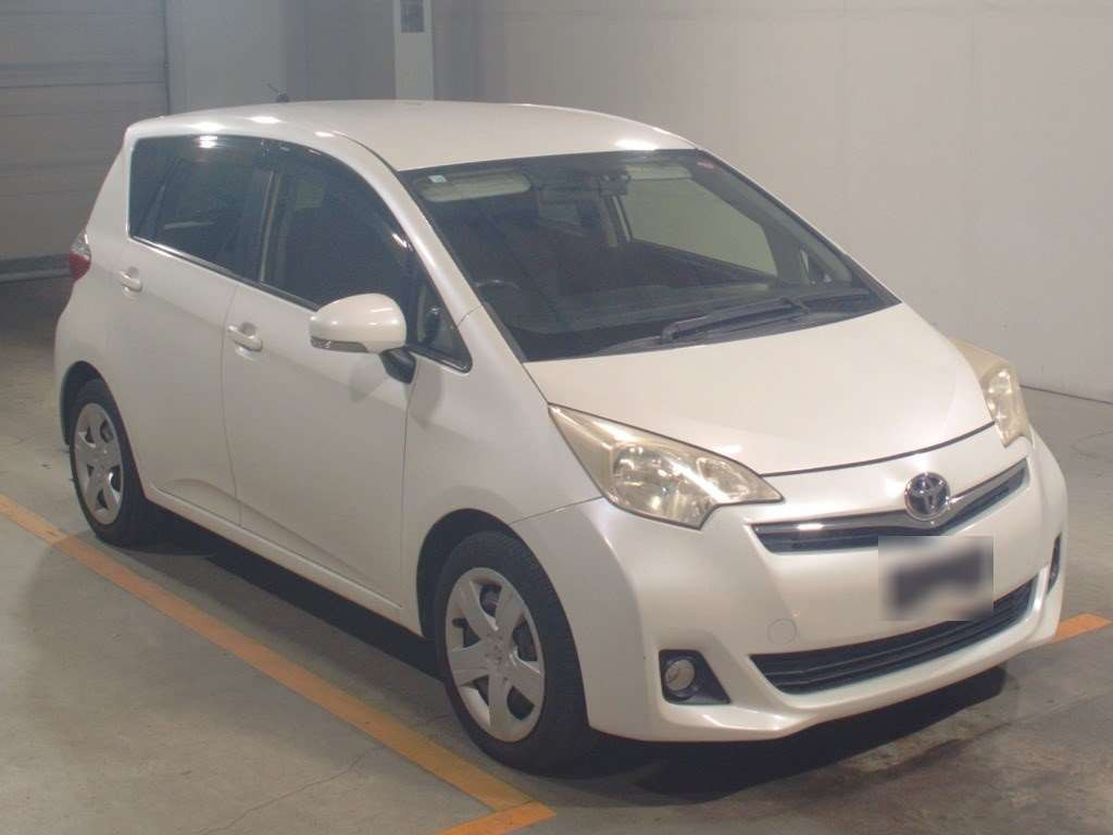 2012 Toyota Ractis NSP120[2]