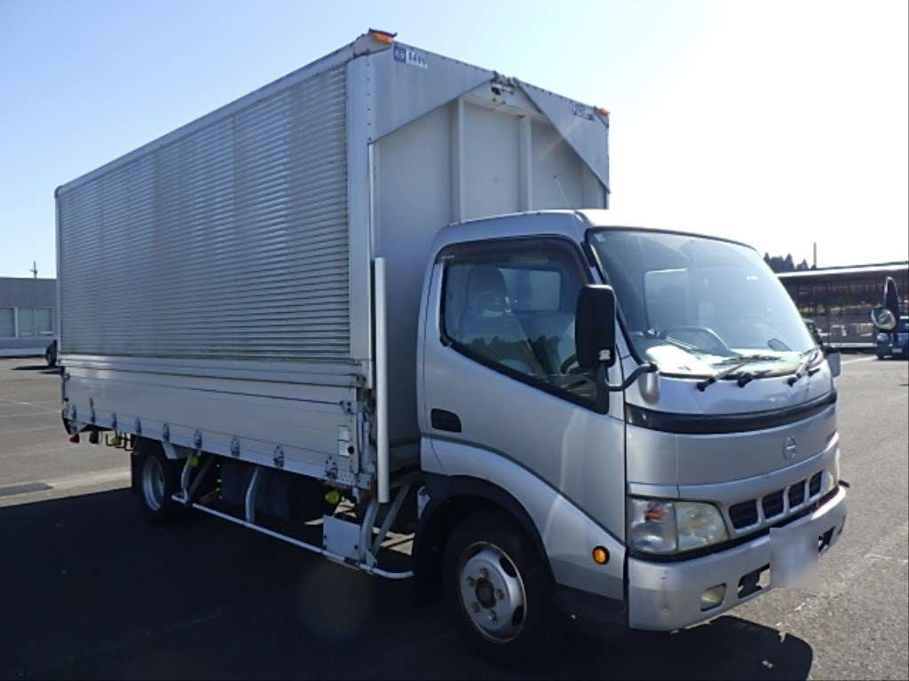 2004 Hino DUTRO XZU421M[2]