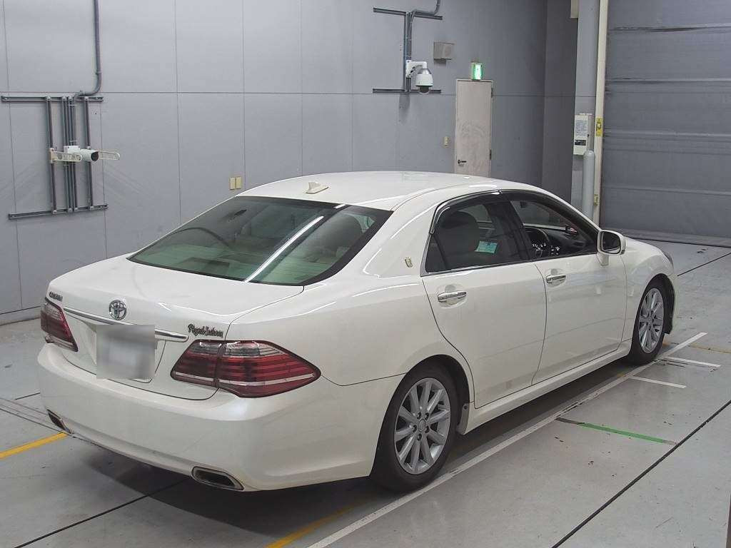 2010 Toyota Crown GRS200[1]