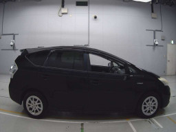 2011 Toyota Prius alpha