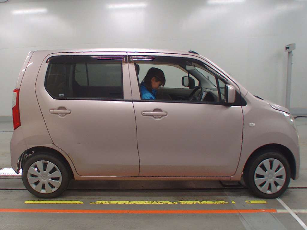 2014 Suzuki Wagon R MH34S[2]