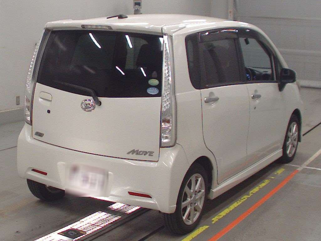 2013 Daihatsu Move LA100S[1]