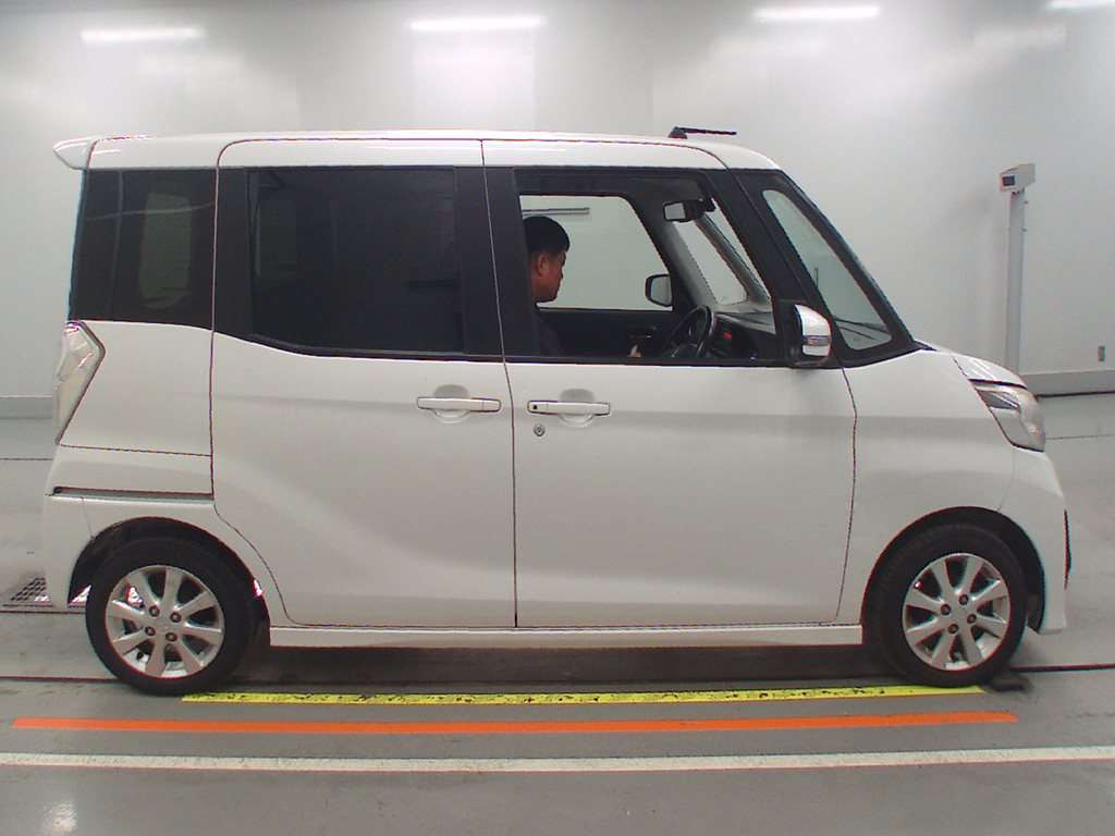 2014 Mitsubishi eK Space Custom B11A[2]