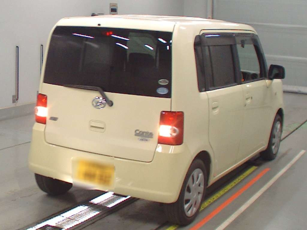 2011 Daihatsu Move Conte L585S[1]