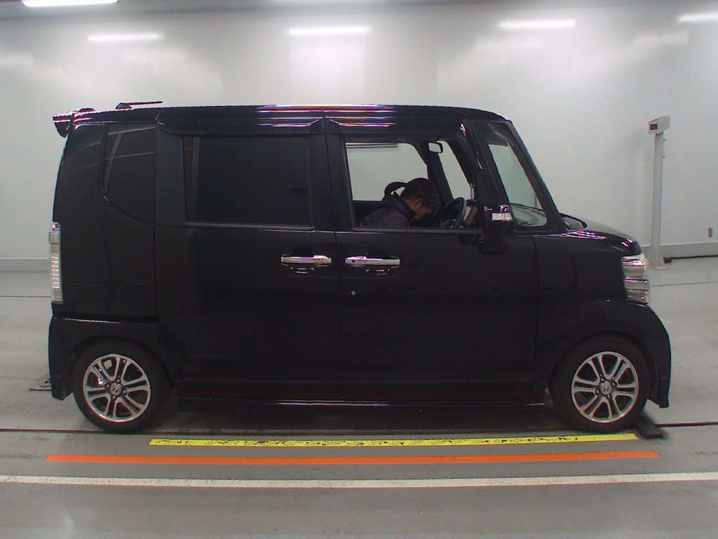 2014 Honda N-BOX CUSTOM JF1[2]