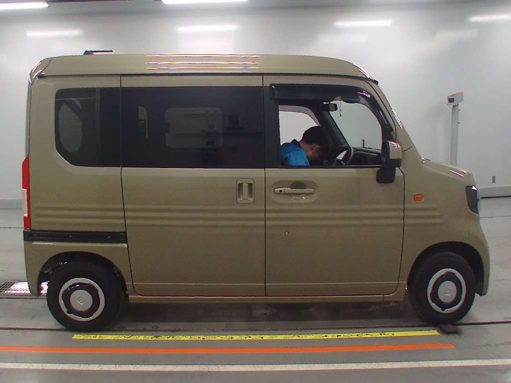 2022 Honda N-VAN JJ1[2]