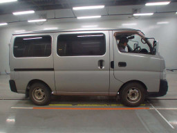 2003 Nissan Caravan Van