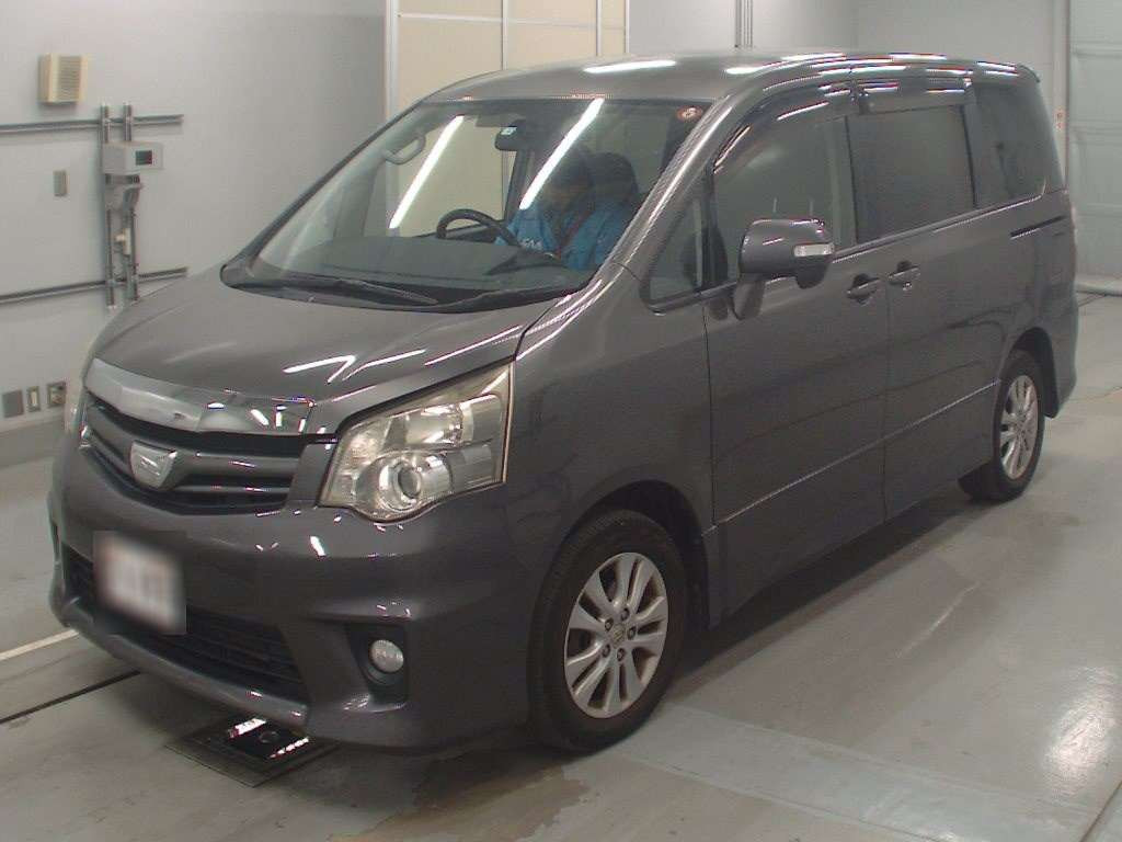 2010 Toyota Noah ZRR75W[0]