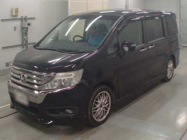 2013 Honda Step WGN Spada