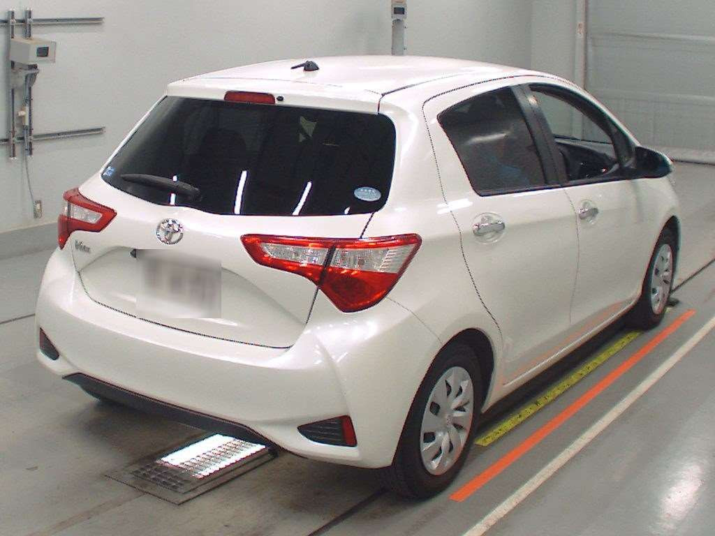 2019 Toyota Vitz KSP130[1]