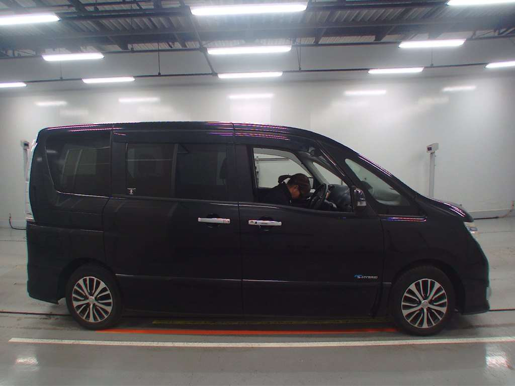 2014 Nissan Serena HFC26[2]