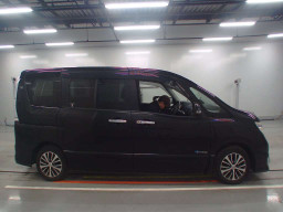 2014 Nissan Serena