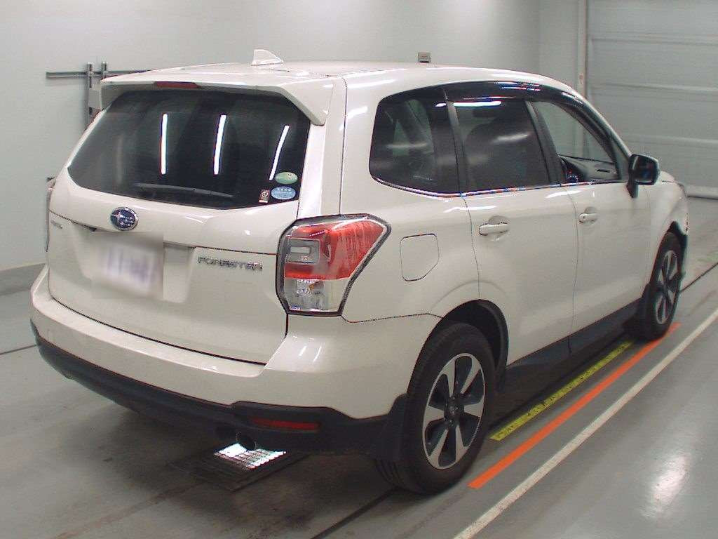 2016 Subaru Forester SJ5[1]