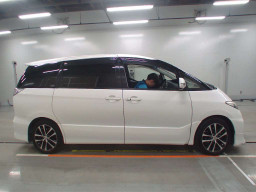 2014 Toyota Estima