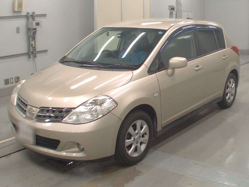 2011 Nissan Tiida C11[0]