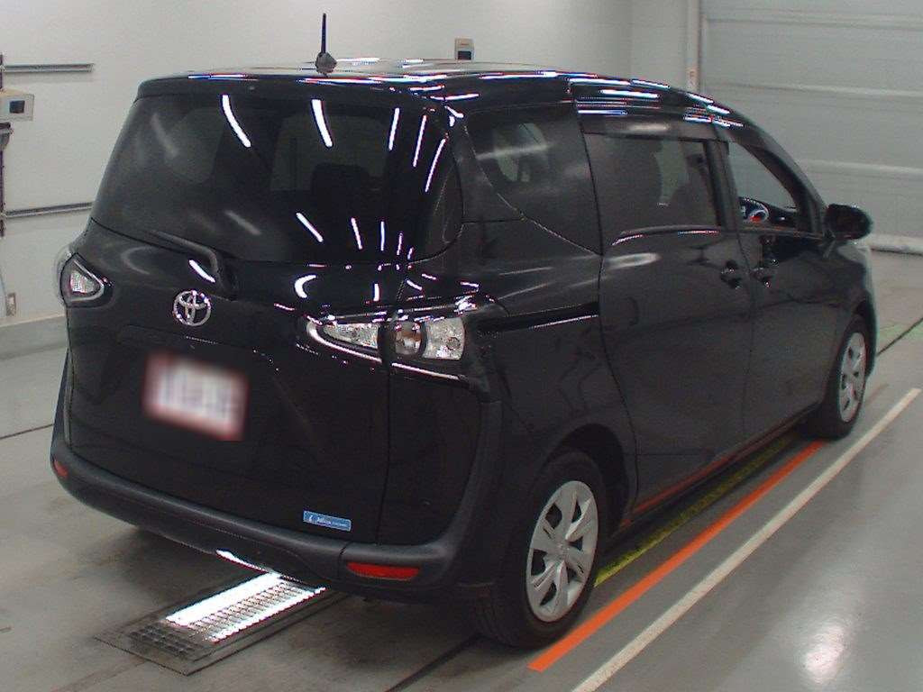 2020 Toyota Sienta NSP170G[1]