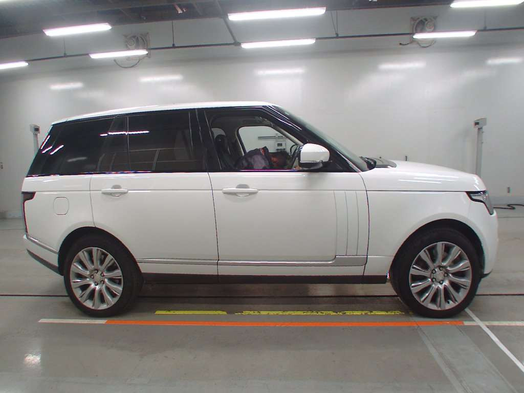 2014 Land Rover Range Rover LG5SA[2]