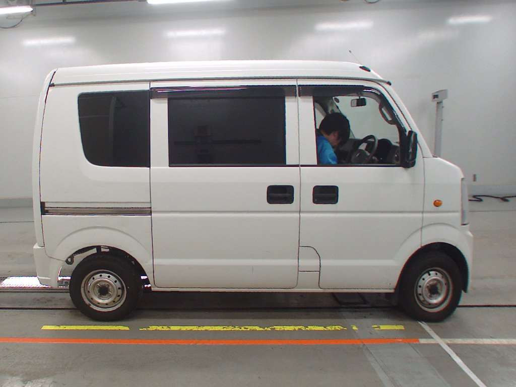 2014 Suzuki Every DA64V[2]