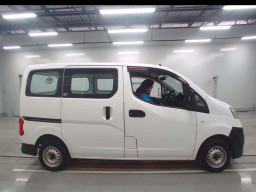 2015 Nissan NV200 Vanette