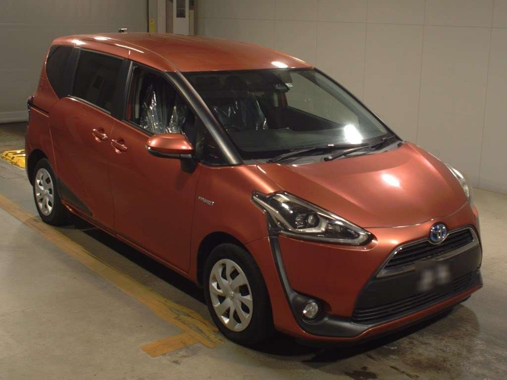 2015 Toyota Sienta NHP170G[2]