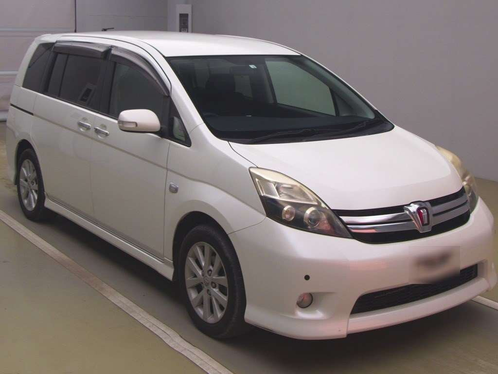 2011 Toyota Isis ZGM11W[2]