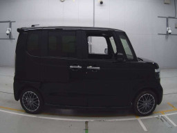 2024 Honda N-BOX CUSTOM