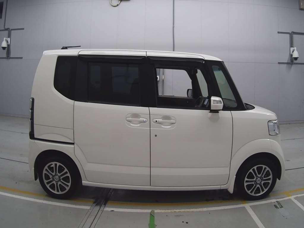 2014 Honda N-BOX JF1[2]